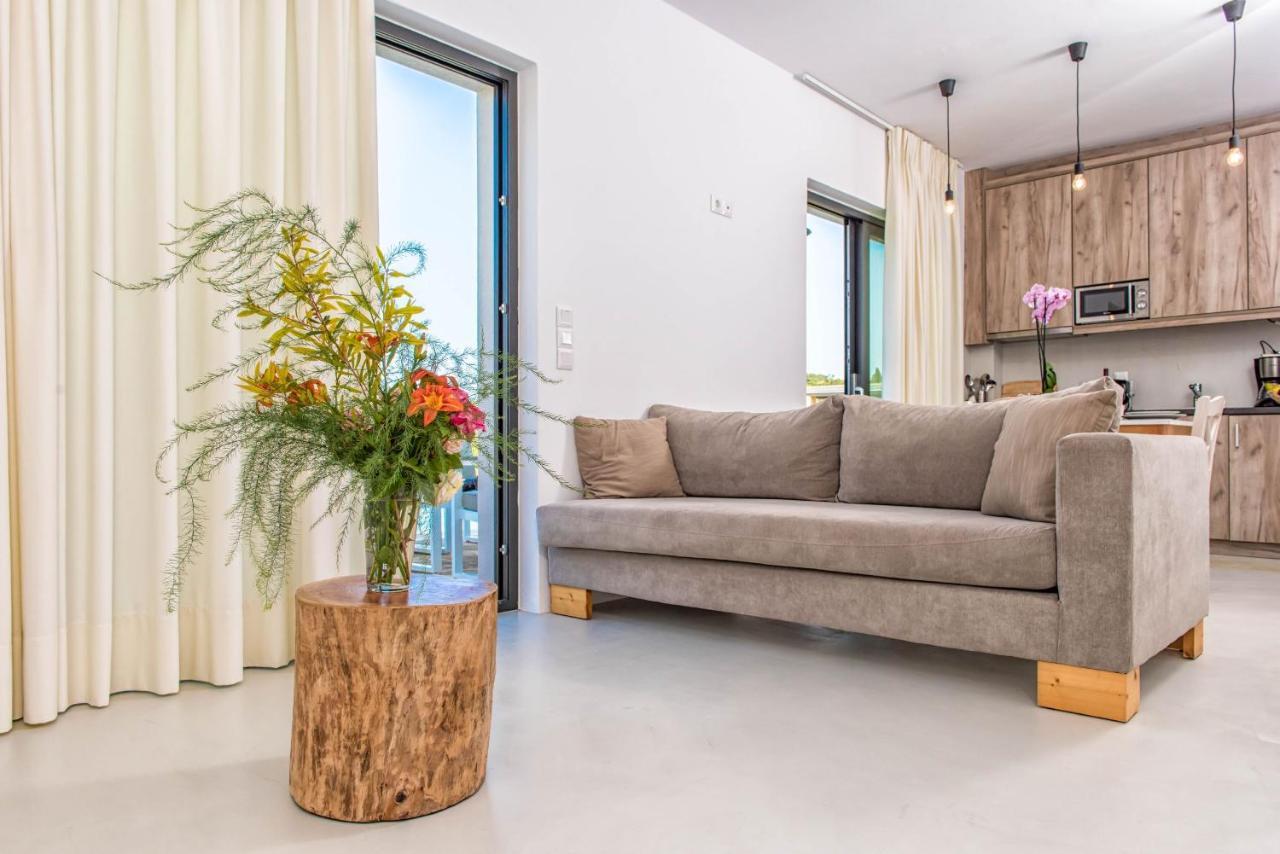 Lithari Luxury Villa