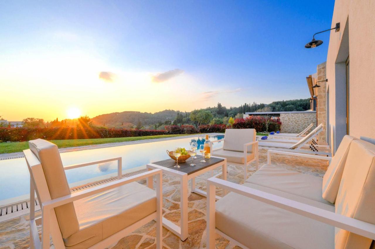 Villa Lithari Luxury *