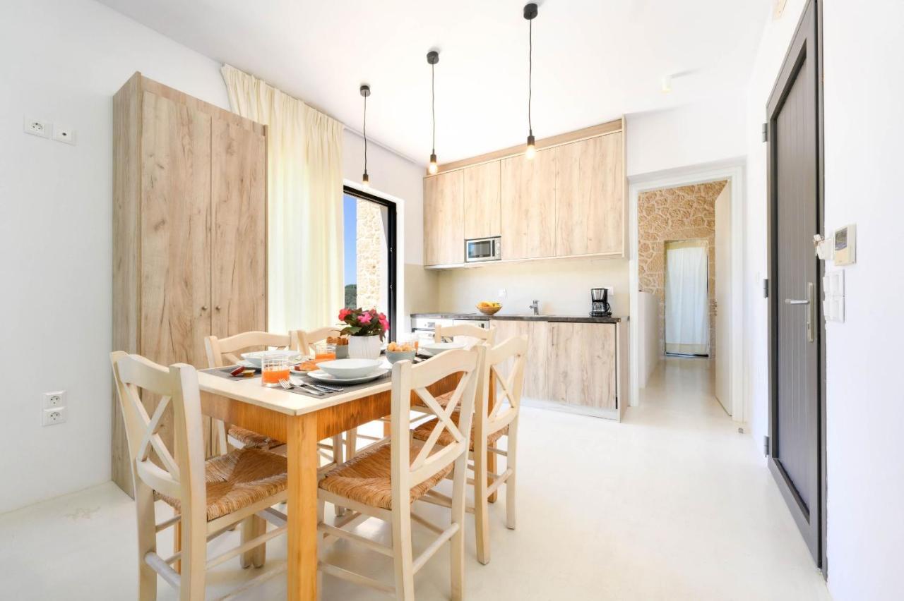 Lithari Luxury Villa
